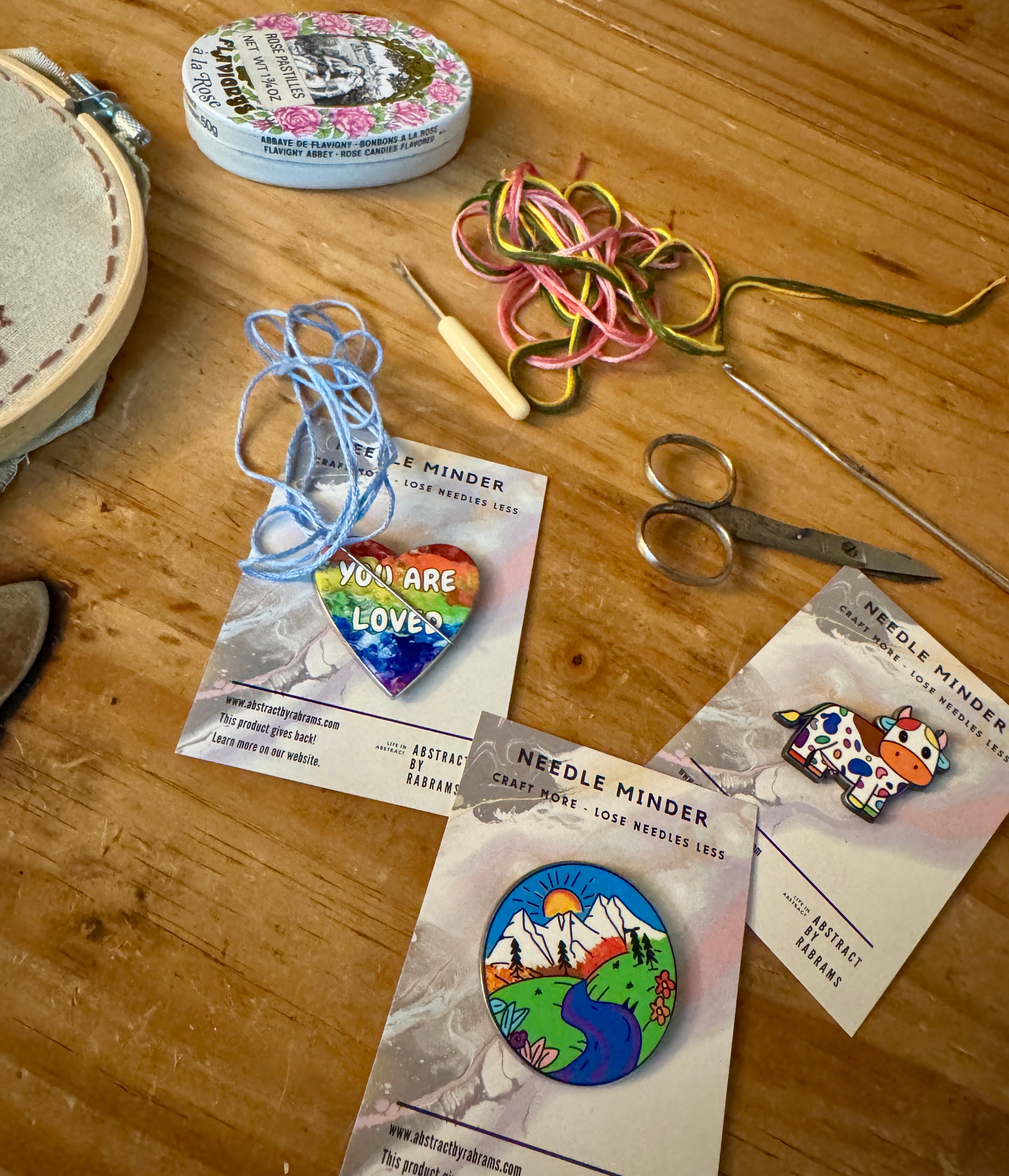 Rainbow Mountain Needle Minder
